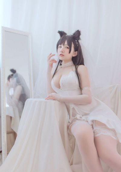 边摸边吃奶下面做很爽爽_高清电影