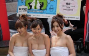 二次元桶二次元人物免费网站_1080P动漫免费观看