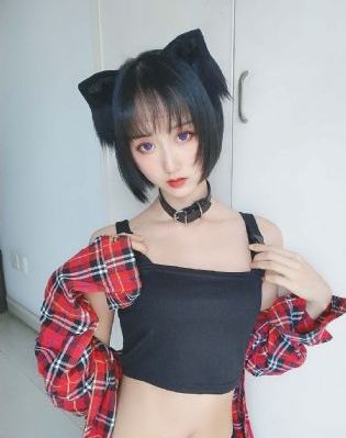 日本男人激烈吮乳吃奶视频_4K超清在线观看